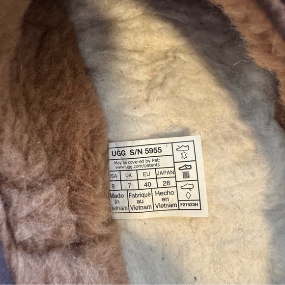 UGG Tasman - Picture 3 of 3